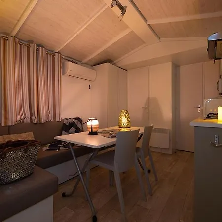 مكان تخييم Les Sables D Or - Maeva 4*